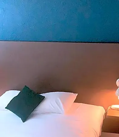 Contact Des Etats-unis Otel 3*