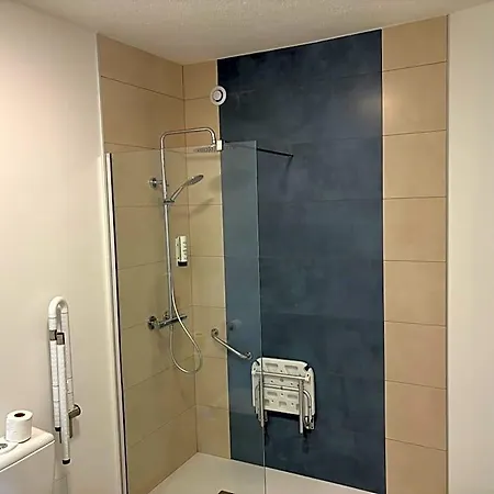 Contact Des Etats-unis מלון 3*
