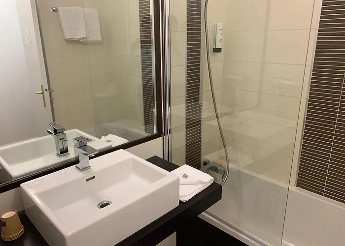 Des Etats-unis Отель Тулуза